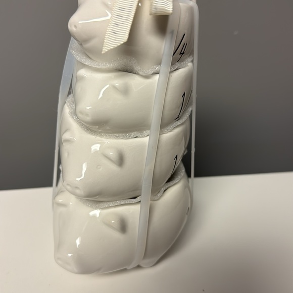 Rae Dunn Pig Measuring Cups new - Picture 4 of 4